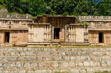 Labna, Kolombiya öncesi Maya medeniyetinin Mezoamerikan arkeolojik alanı ve törensel merkezi, Yucatan Yarımadası, Meksika. UNESCO Dünya Mirası Alanı 