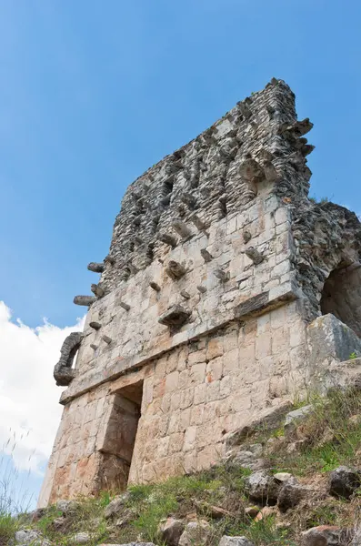 ラブナは メキシコのユカタン半島にあるコロンビア以前のマヤ文明のメソアメリカの考古学遺跡と儀式の中心地である ユネスコ世界遺産 — ストック写真