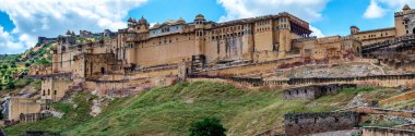 Amber fort yakınındaki jaipur şehir Rajasthan, Hindistan 