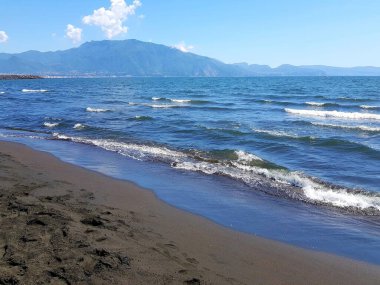 Kumsal ve deniz sabah