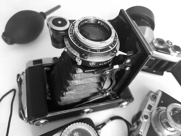 Retro kamera, film kamerası, film ve film