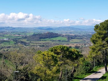 İsrail 'in kuzeyindeki Akdeniz adasının güzel manzarası.