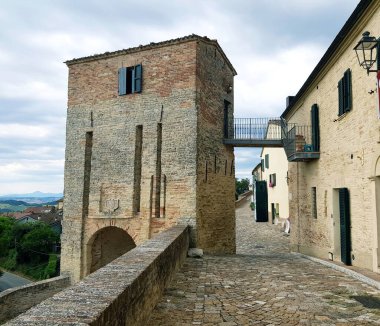 Ortaçağ duvarlı San Gimignano, Toskana, İtalya