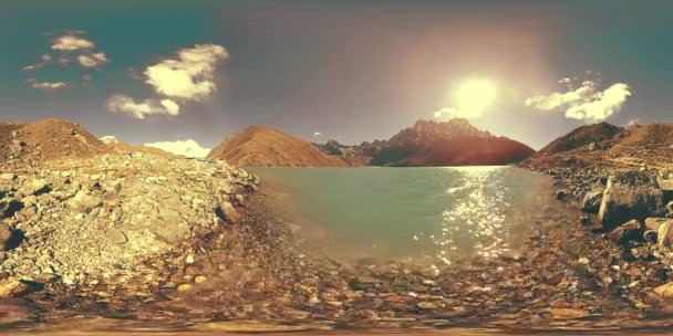 360 Gokyo Гірське Озеро Зимовий Сезон Дикі Гімалаї Височать Над — стокове відео