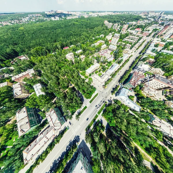 Lucht Uitzicht Stad Met Kruispunten Wegen Huizen Gebouwen Parken Parkeerplaatsen — Stockfoto