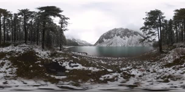 360 Ορεινή Λίμνη Κατά Χειμερινή Περίοδο Άγρια Σιβηρική Φύση Και — Αρχείο Βίντεο