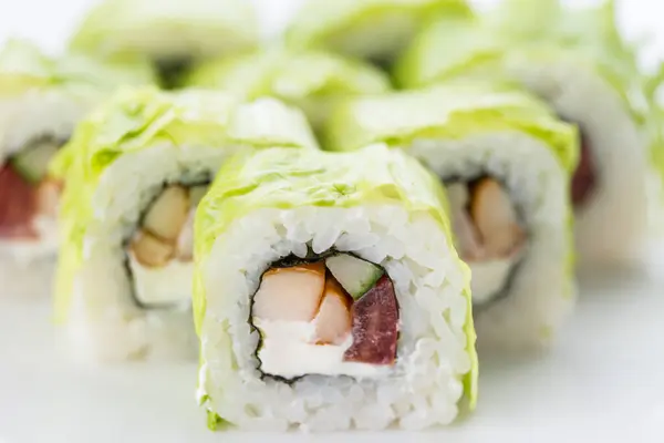 Sushi Set Compositie Aan Witte Achtergrond Japans Eten Restaurant Sushi Rechtenvrije Stockafbeeldingen