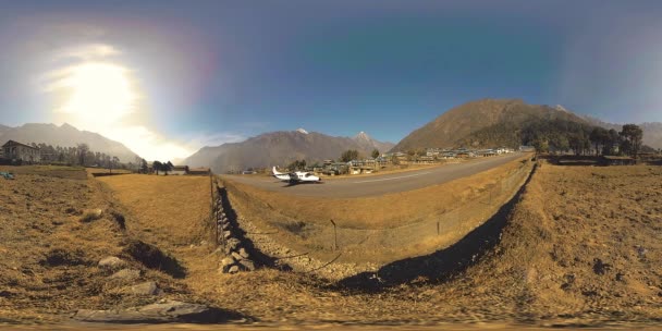 Lukla Nepal December 2017 360 Vliegtuigen Uit Kathmandu Arriveren Het — Stockvideo