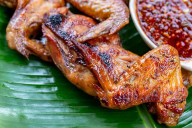 Grilled Chicken Wings with Chili Fish Sauce