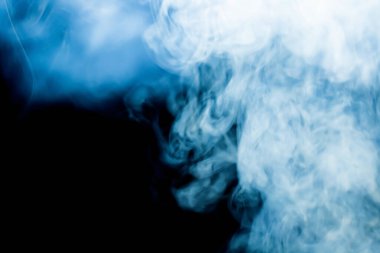 Çeşitli şekillerde duman çeşitli dekoratif işler için kullanılabilir.