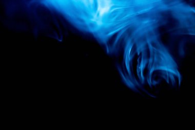 Çeşitli şekillerde duman çeşitli dekoratif işler için kullanılabilir.