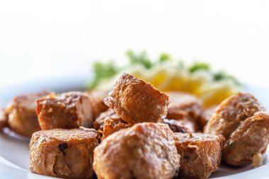 Kızarmış Yengeç köftesi (Hoi Jo)