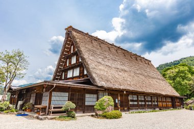 Tarihi Japon köyünün doğası. Shirakawa-go, Japonya