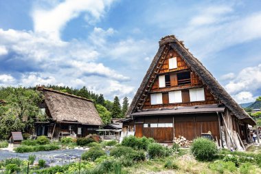 Tarihi Japon köyünün doğası. Shirakawa-go, Japonya