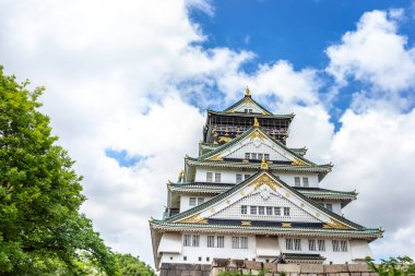 Osaka Kalesi ve çevre manzarası