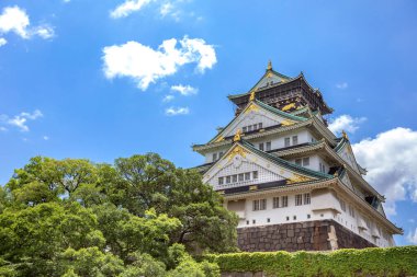 Osaka Kalesi ve çevre manzarası