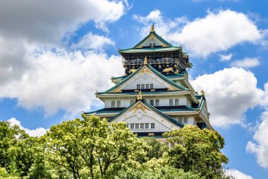 Osaka Kalesi ve çevre manzarası