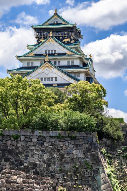 Osaka Kalesi ve çevre manzarası