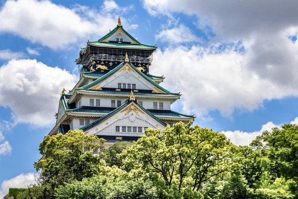 Osaka Kalesi ve çevre manzarası