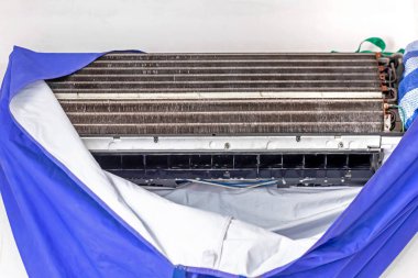 Temizlik ve onarım için havalandırma havası.