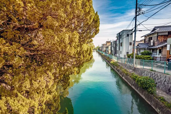 Kanal manzarası ve Çin 'in başkentindeki eski kasaba.