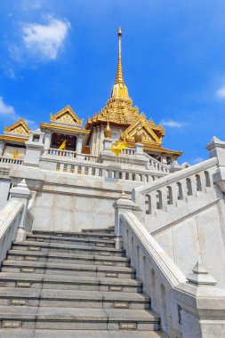 Wat Traimit Wittayaram Worawihan It is a Theravada Buddhist temple. In Samphanthawong District, Yaowarat District, Bangkok