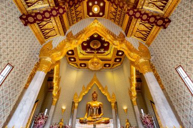 Wat Traimit Wittayaram Worawihan It is a Theravada Buddhist temple. In Samphanthawong District, Yaowarat District, Bangkok