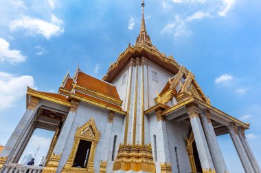 Wat Traimit Wittayaram Worawihan It is a Theravada Buddhist temple. In Samphanthawong District, Yaowarat District, Bangkok