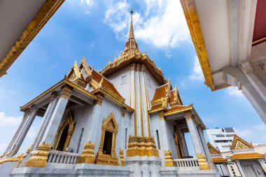 Wat Traimit Wittayaram Worawihan It is a Theravada Buddhist temple. In Samphanthawong District, Yaowarat District, Bangkok