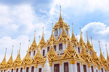 Wat Ratchanatdaram (Loha Prasat) Bangkok, Tayland.