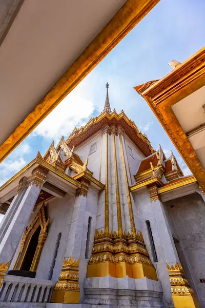 stock image Wat Traimit Wittayaram Worawihan It is a Theravada Buddhist temple. In Samphanthawong District, Yaowarat District, Bangkok