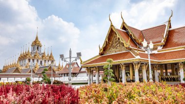 Wat Ratchanatdaram (Loha Prasat) Bangkok, Tayland.