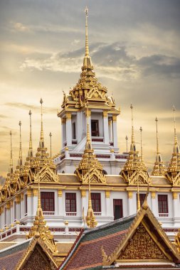 Wat Ratchanatdaram (Loha Prasat) Bangkok, Tayland.