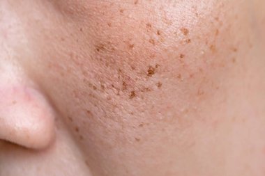 Kahverengi saçlı kadın, yakın plan.