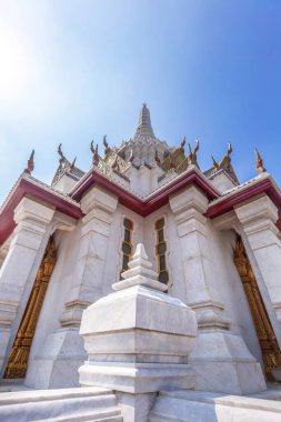 Bangkok Şehri Sütun Tapınağı Sanam Luang 'ın güneydoğu köşesinde, Büyük Saray' ın karşısında, Phra Nakhon Bölgesi, Bangkok.