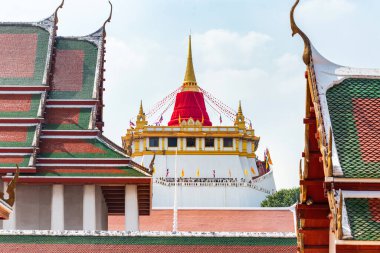 Wat Saket Tapınağı ya da Altın Dağ Tapınağı, Bangkok, Tayland.