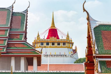 Wat Saket Tapınağı ya da Altın Dağ Tapınağı, Bangkok, Tayland.