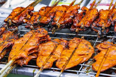 Sebzeli tavuk kanadı.