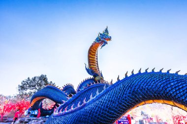 Güzel Çin ejderhası heykeli