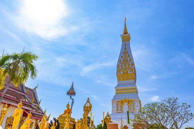 Bangkok Tayland 'daki Altın Pagoda ve Wat Arun Tapınağı