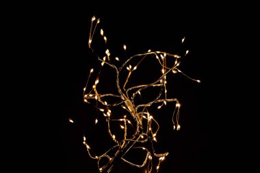 Siyah üzerindeki ışıkların soyut arkaplanı