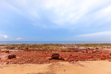 Deniz manzarası çok güzel. Doğa