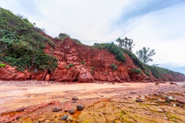 Vietnam 'ın kayalık kıyıları