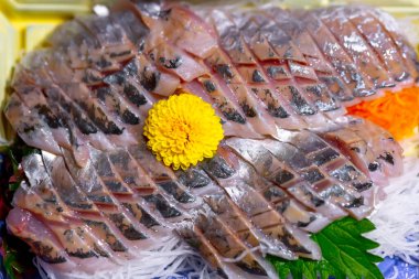 Sebzeli ve baharatlı balık