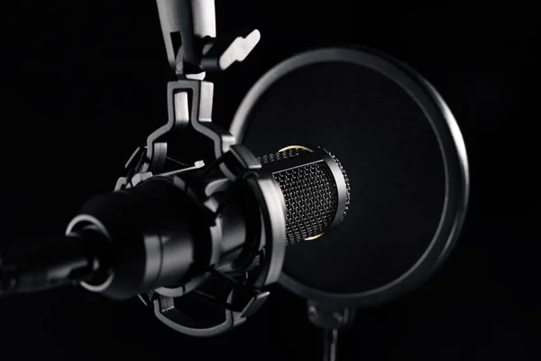 Podcast Sound Recording Microphone Black Background — Stockfoto