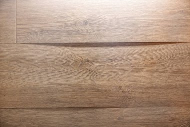 Hasarlı lamine döşeme çatlakları. en üstteki görünüm