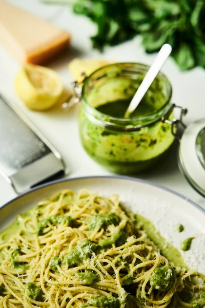 Lemony Bliss Pasta Vibrant Delight Linguine Zesty Lemon Pesto Bursting — Stok Foto