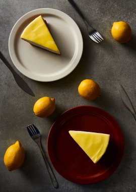 Limonlu peynirli kek ve kurabiye tabanı var. - Evet. Yüksek kalite fotoğraf