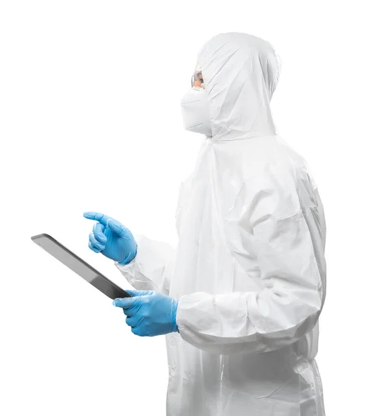 Worker Wears Medical Protective Suit White Coverall Suit Mask Goggles — Foto Stock