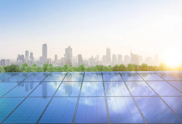 Rendering Amount Solar Panels Green Field Solar Farm Againt Blue — Stock Photo, Image